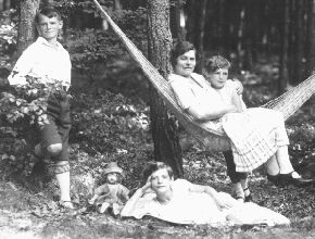 Grandma, little dad & aunts, '20s