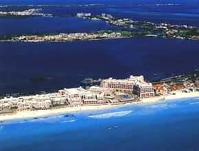 Our 4 '*' hotel on the beach
