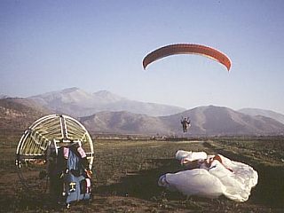 WhisperFot4.jpg (15325 bytes)