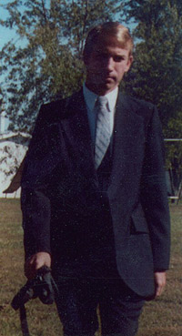 michaelinsuit.jpg (30796 bytes)