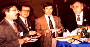 Ege niversitesi Konukevi bahesinde gelincikler.(1989)