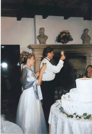 /user/Web_Wedding_Toast.GIF