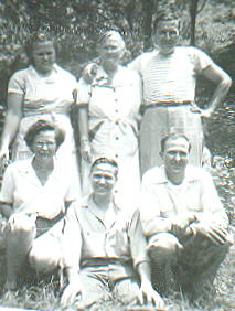 Elizabeth Graham Cyphers and her children