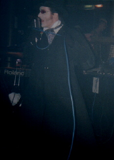 Dave Vanian. Thanks to Steve Final for this photo