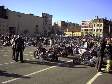 700 bikes... 32 degrees!