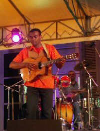 Kristo Numpuby en concert vendredi 8 & samedi 9 avril 2005 à 21h30: L'Entrepôt, 7/9 rue Francis de Pressensé, 75014 Paris. Crédit photo : Franck Vorgers