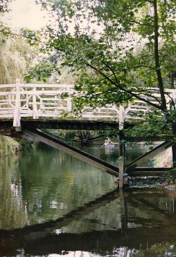 Canoeing is a great way to see Oxford