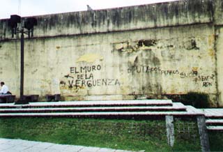 El muro de la verguenza