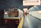 Estacion Provisoria Ministro Carranza en linea D-Coche Materfer 21-Circa 1990-Juan C. Gonzalez
