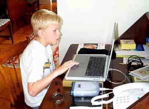 computer kid.jpg