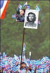 [Die Helden der Revolution: Fidel Castro und Ernesto 'Che' Guevara]