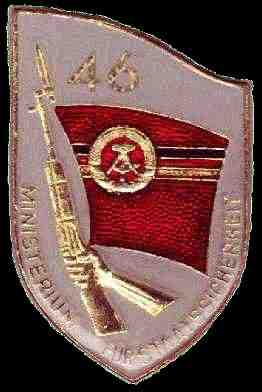 [Wappen des Ministeriums 
fr Staatssicherheit - Schild und Schwert der Partei]