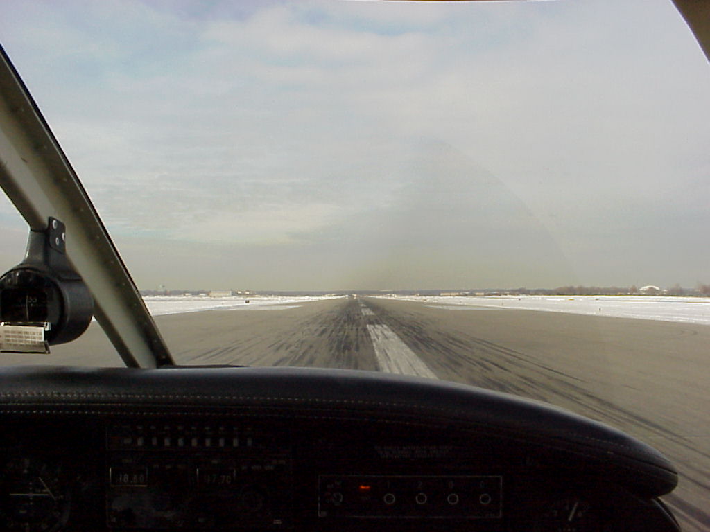 Piper Warrior N3028E 1/30/2000