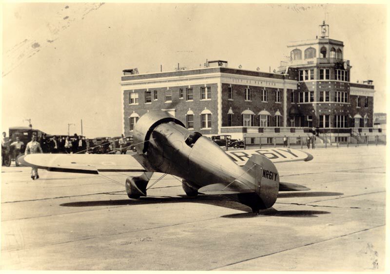Weddell-Williams 44 at Floyd Bennett Field
