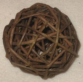 3_in_Unpeeled_Willow_Ball.jpg (15634 bytes)