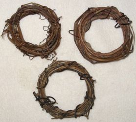 3in_Grapevine_Wreaths.jpg (15276 bytes)