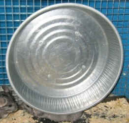 HomemadeWheel.JPG (29412 bytes)