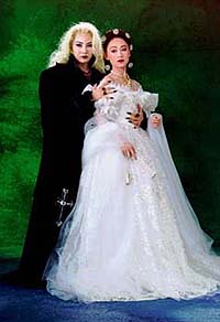 [Elisabeth from the Japanese site]