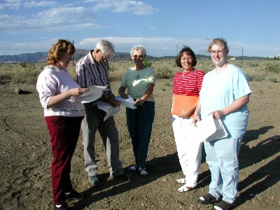 Homeowners and Mentors discuss plans