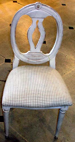 Round Back Chair