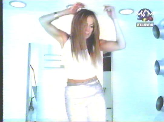 jlopez28.JPG, 20773 bytes, 22/10/2000