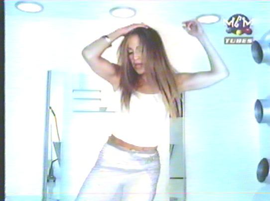 jlopez29.JPG, 21596 bytes, 22/10/2000