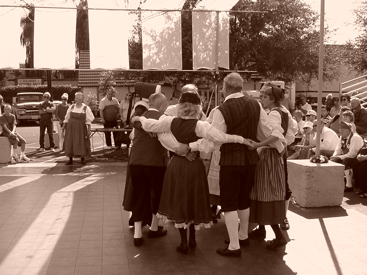 Fresno Danish Dancers at Danish Days 2001 in Solvang, CA USA