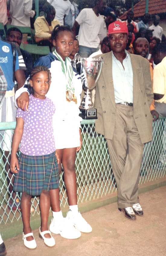 P�lagie, son coach et Catina