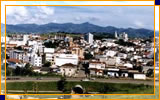 Cambu com a Pedra de So Domingos ao fundo.