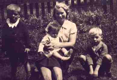 eddieandmambaby1938.jpg