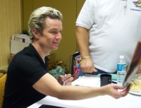 James Marsters signing autographs