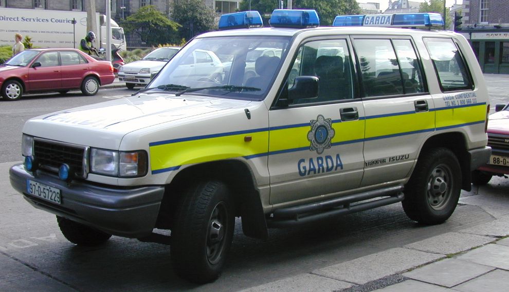 Garda Isuzu Trooper
