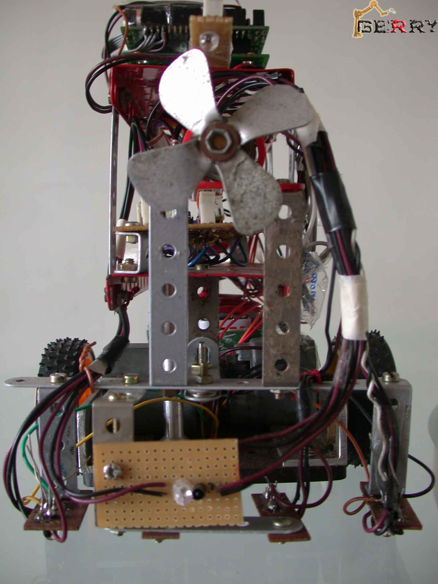 Irobotics India : Pyro Autonomous Fire Fighting Machine