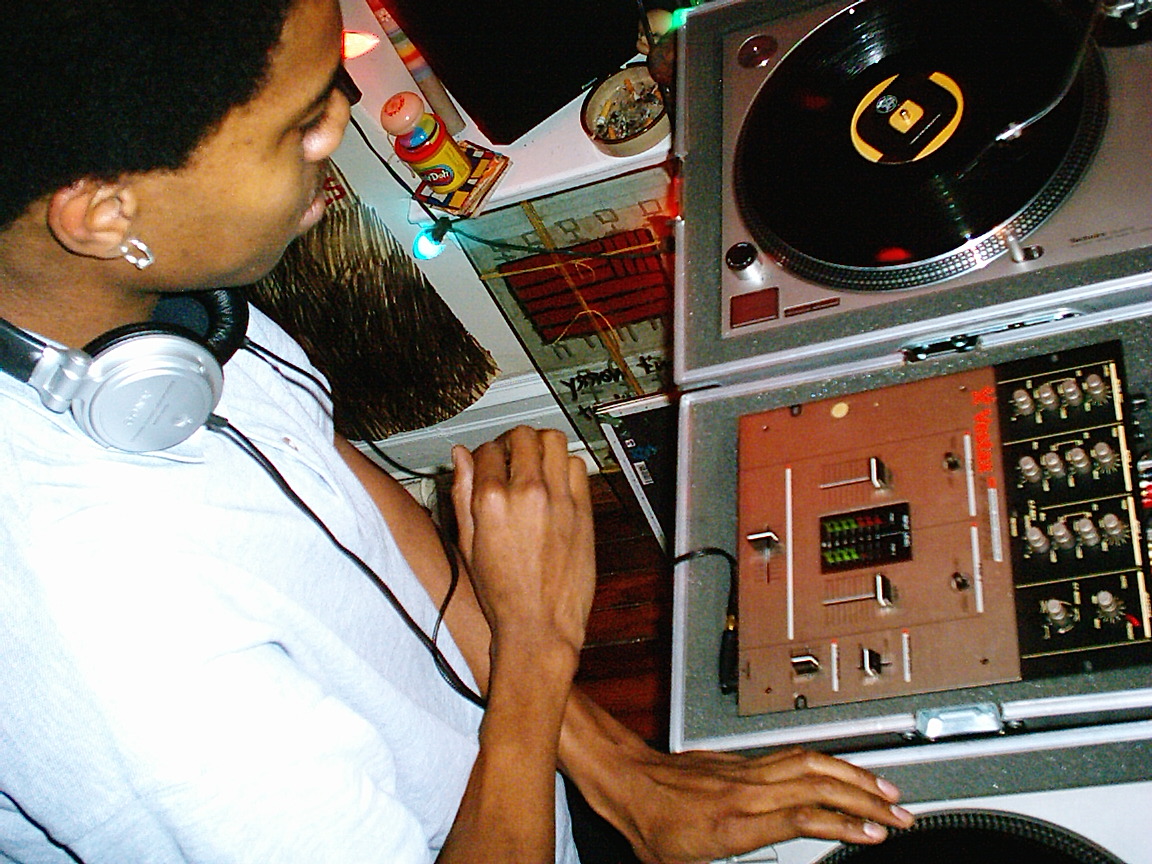 RelaxedAction: House & Tekno