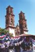 Une eglise a Taxco, au Mexique