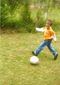 978-30-Agu-futbol.jpg (54583 bytes)