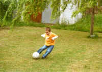 978-32-Agu-futbol.jpg (70725 bytes)