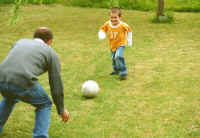 979-09-Agu-futbol.jpg (65172 bytes)