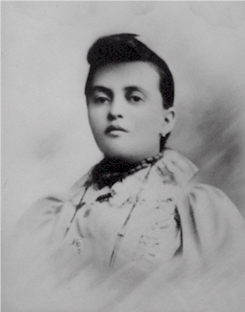 sarahedelsteinsm.jpg (50831 bytes)