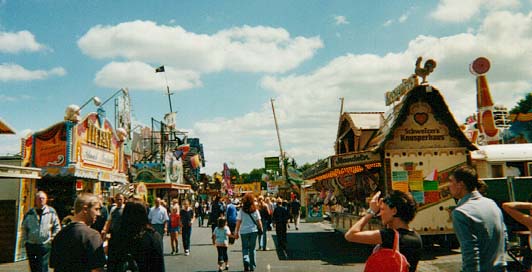 v_rides4.jpg (39855 bytes)