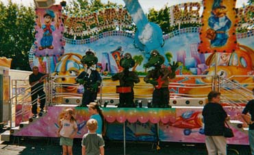 v_rides5.jpg (36043 bytes)