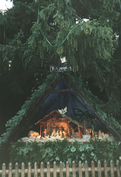 xmas3.jpg (39160 bytes)