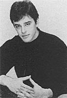 Gil Bellows