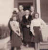 McPhee_Family_1940_2.JPG (87274 bytes)