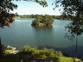 Lake Papakeechie outside Syracuse, Indiana, where Frank Nyikos lives