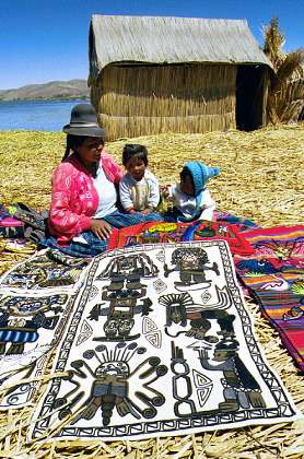TR-Titicaca02.jpg (37675 bytes)