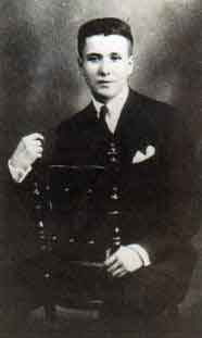 Josemaría, 19 años