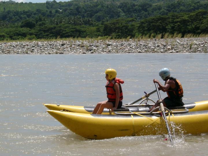 Cha in oar boat