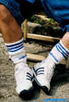 adidascountries-adidas_footbsox_03.jpg (71223 bytes)
