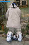 ES-Hilfiger_greysocks_05.jpg (89279 bytes)